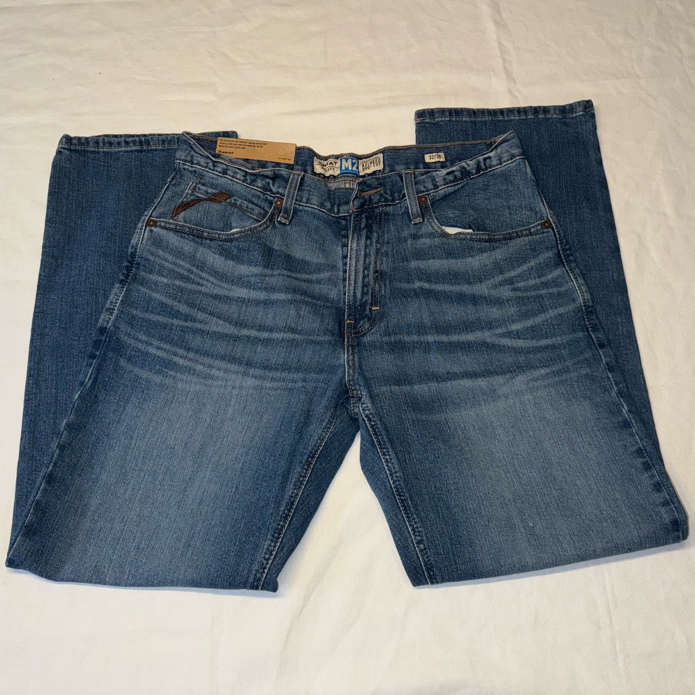 Ariat Legacy M2 Relaxed Boot Cut Stretch Blue Jeans 32/30 New W/ Tags No Button